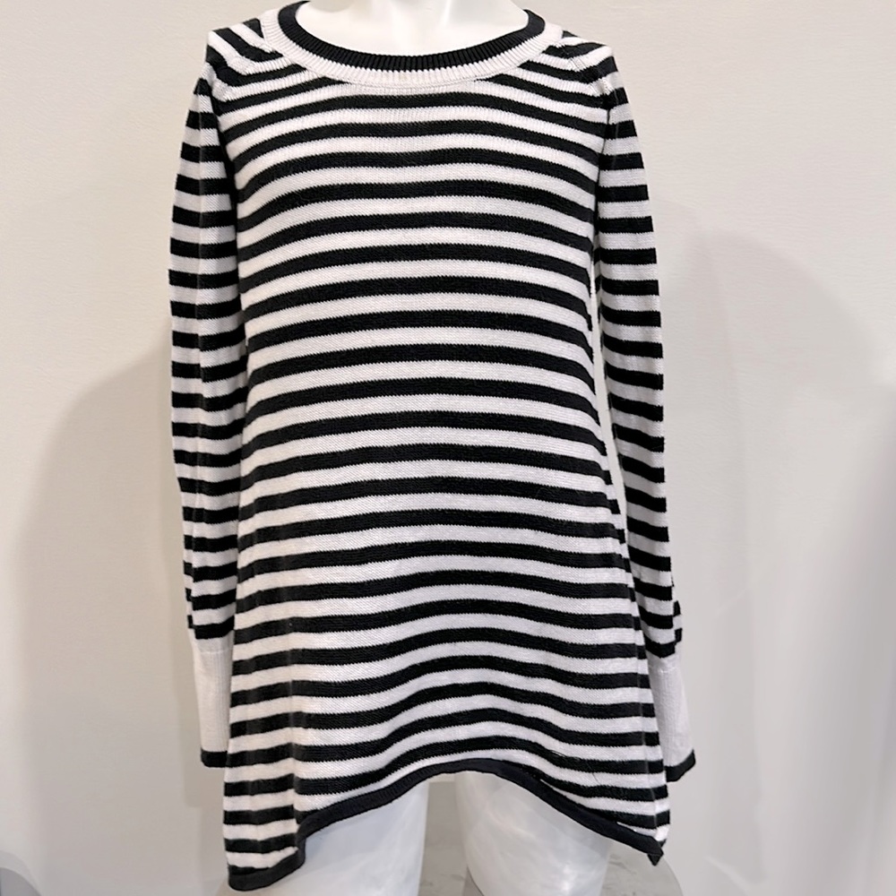 Ivivva Size 7 Practice Ready Long Sleeve Pullover Knit Sweater Stripe